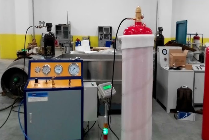 Gas Filling / Re-filling Services